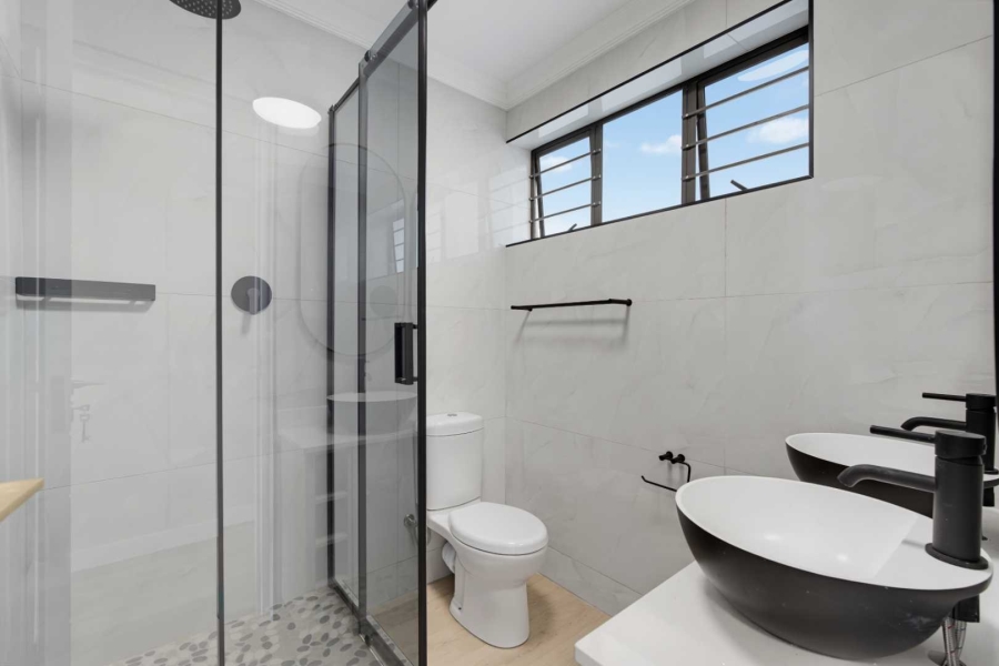 2 Bedroom Property for Sale in Green Point Western Cape